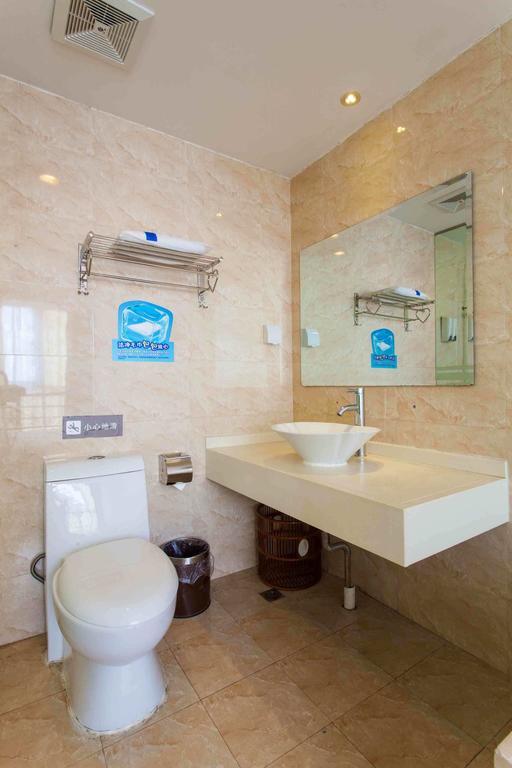 7Days Inn Guangzhou Baiyun International Airport Renhezhen Room photo